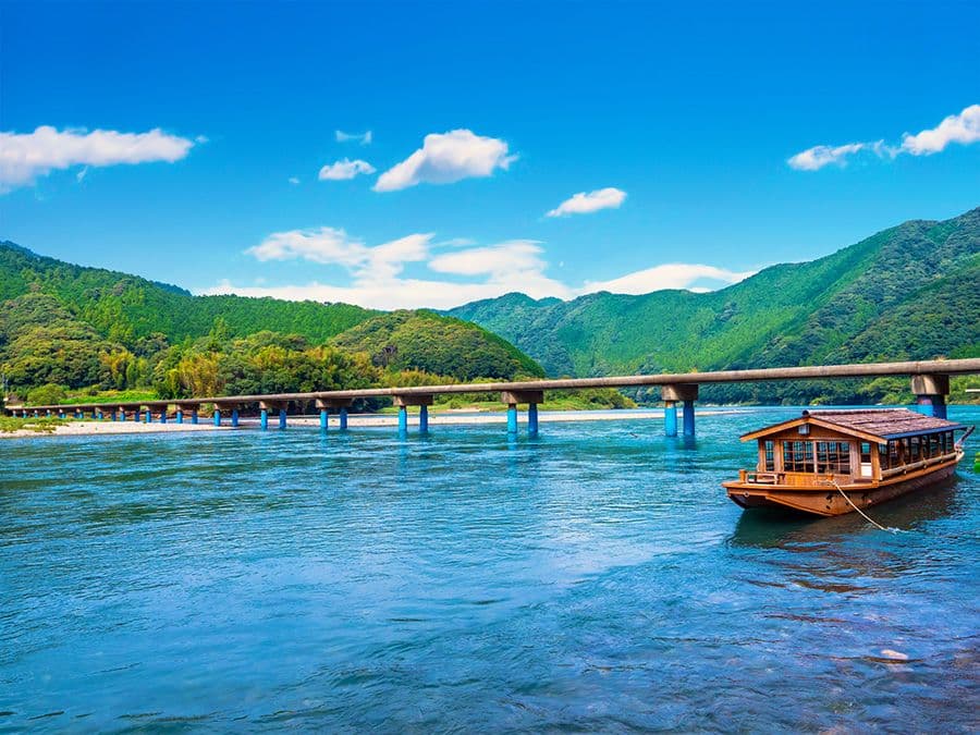 Shimanto River in kochi, Japan - Japan's last clear stream featuring submersible bridges, canoeing, cycling routes, and pristine nature in Shikoku's southwestern highlands.