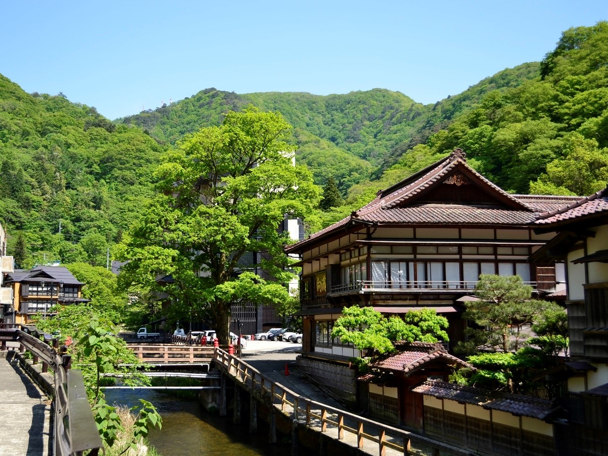 Aizu Higashiyama Onsen